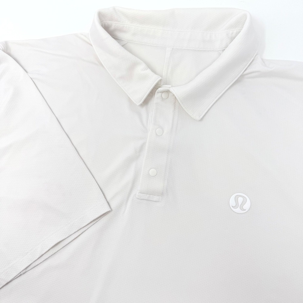 Lululemon Evolution Polo Shirt Mens XL Short‎ Sleeve Snap Golf Top Bone FLAW